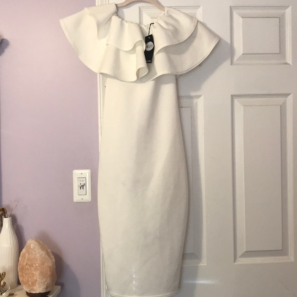 Boohoo white midi dress